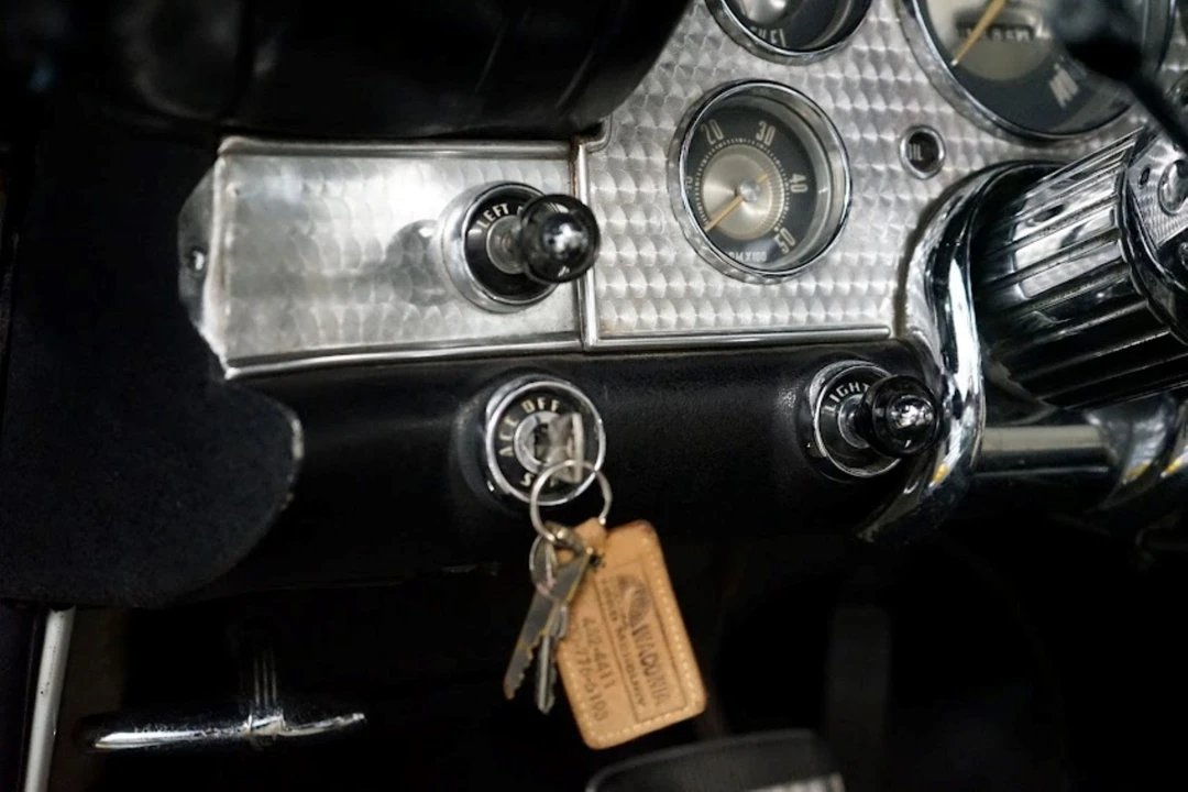 1957 Ford Thunderbird 1st Gen - Image 28 of 31