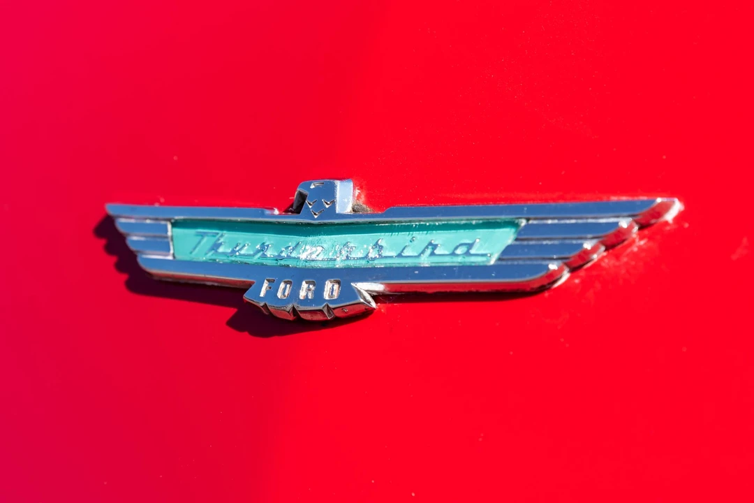 1957 Ford Thunderbird 1st Gen - Image 19 of 31