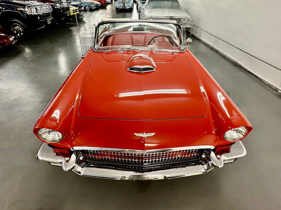 1957 Ford Thunderbird 1st Gen - Image 14 of 31