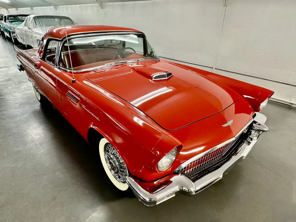 1957 Ford Thunderbird 1st Gen - Image 17 of 31