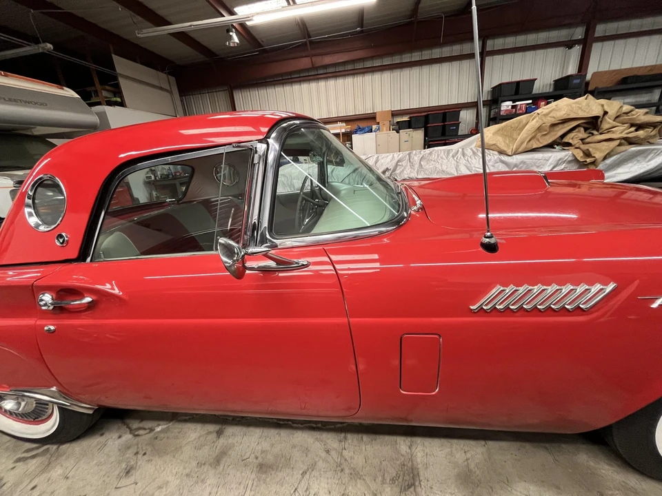 1957 Ford Thunderbird 1st Gen - Image 28 of 31