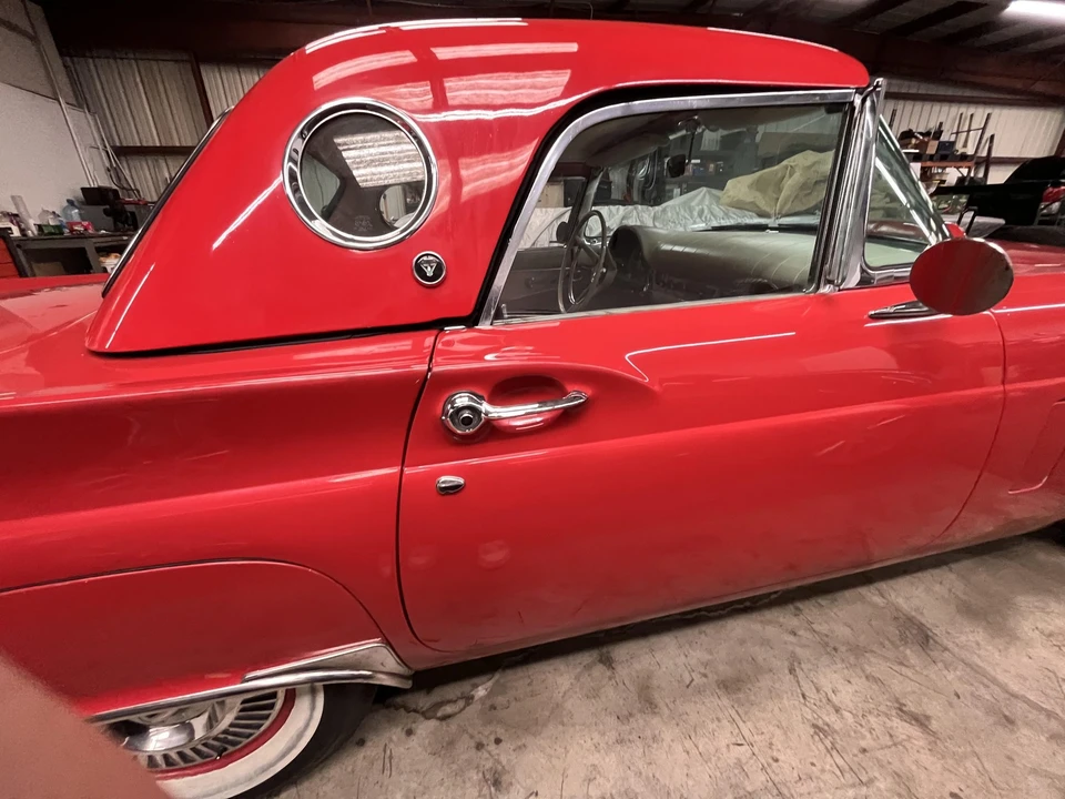 1957 Ford Thunderbird 1st Gen - Image 27 of 31