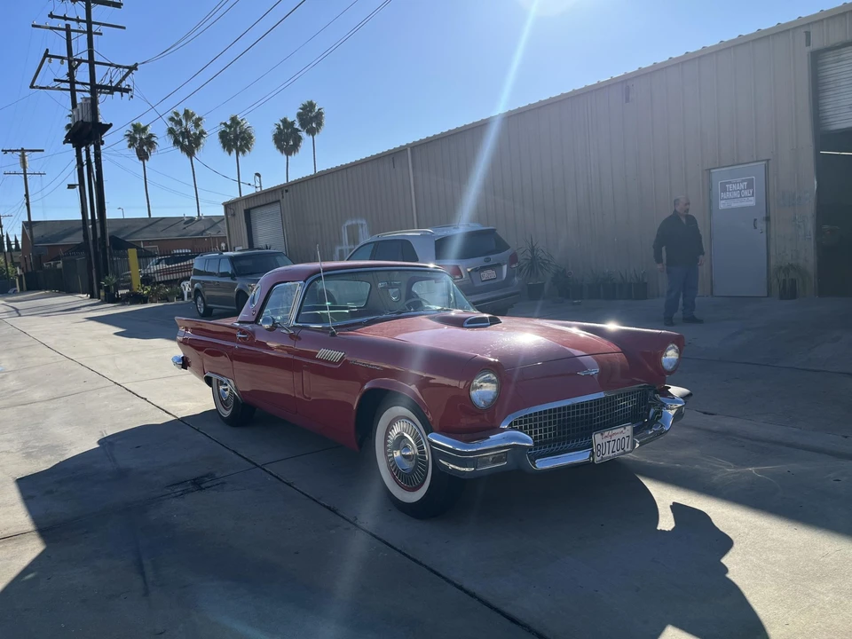 1957 Ford Thunderbird 1st Gen - Image 11 of 31