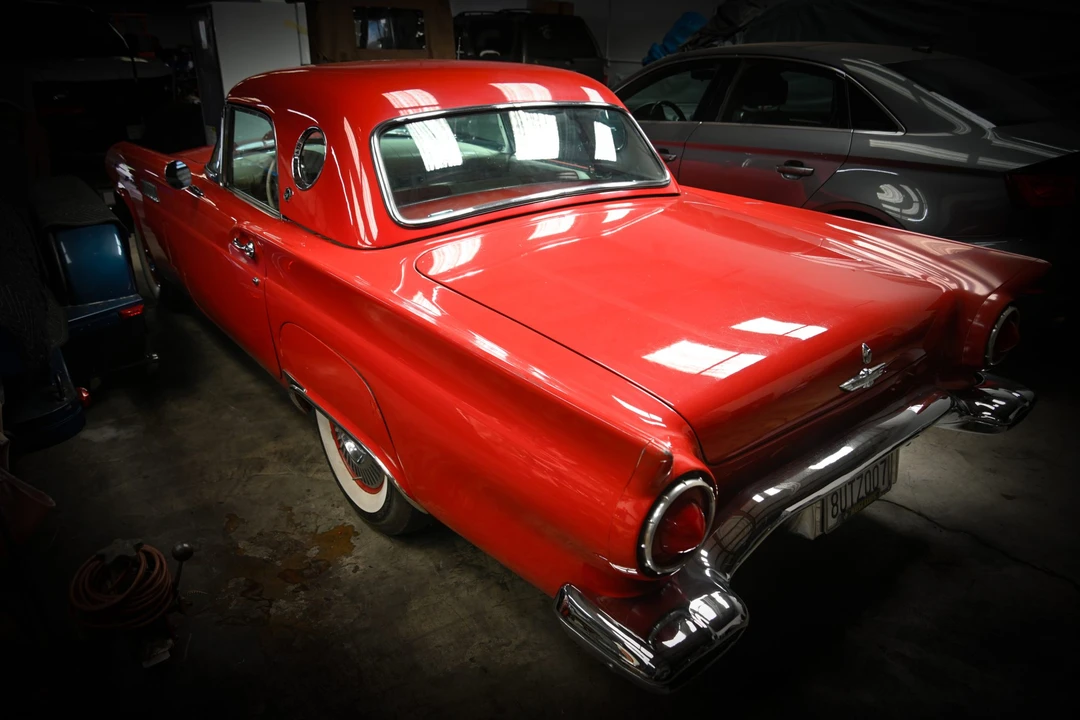 1957 Ford Thunderbird 1st Gen - Image 24 of 31