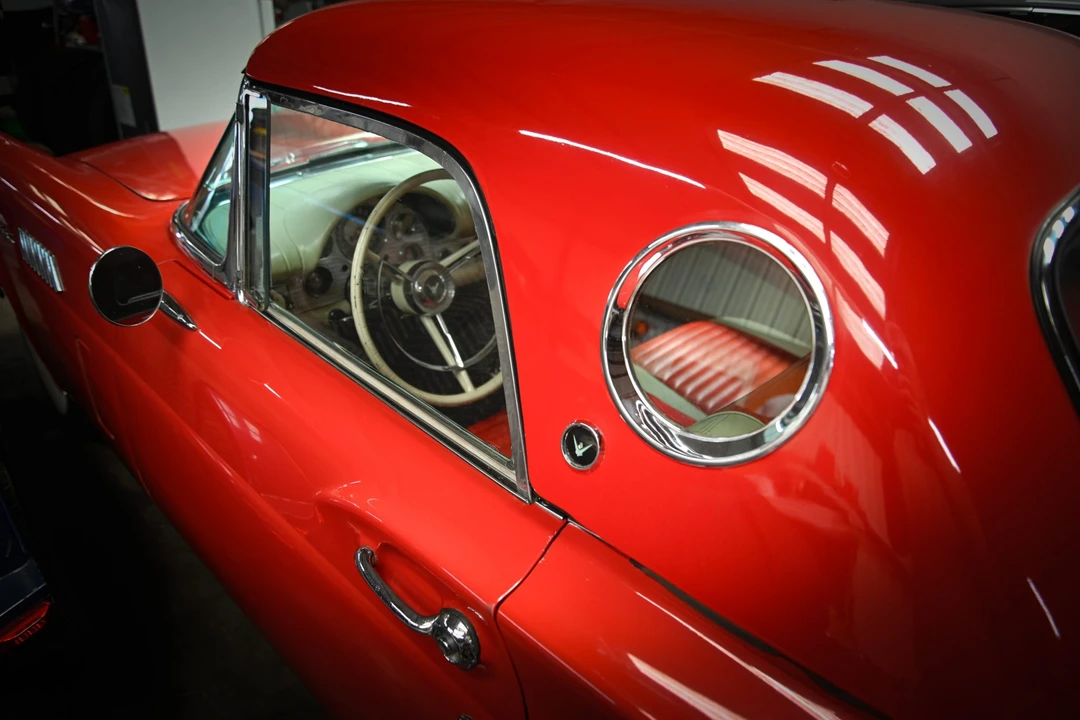 1957 Ford Thunderbird 1st Gen - Image 23 of 31