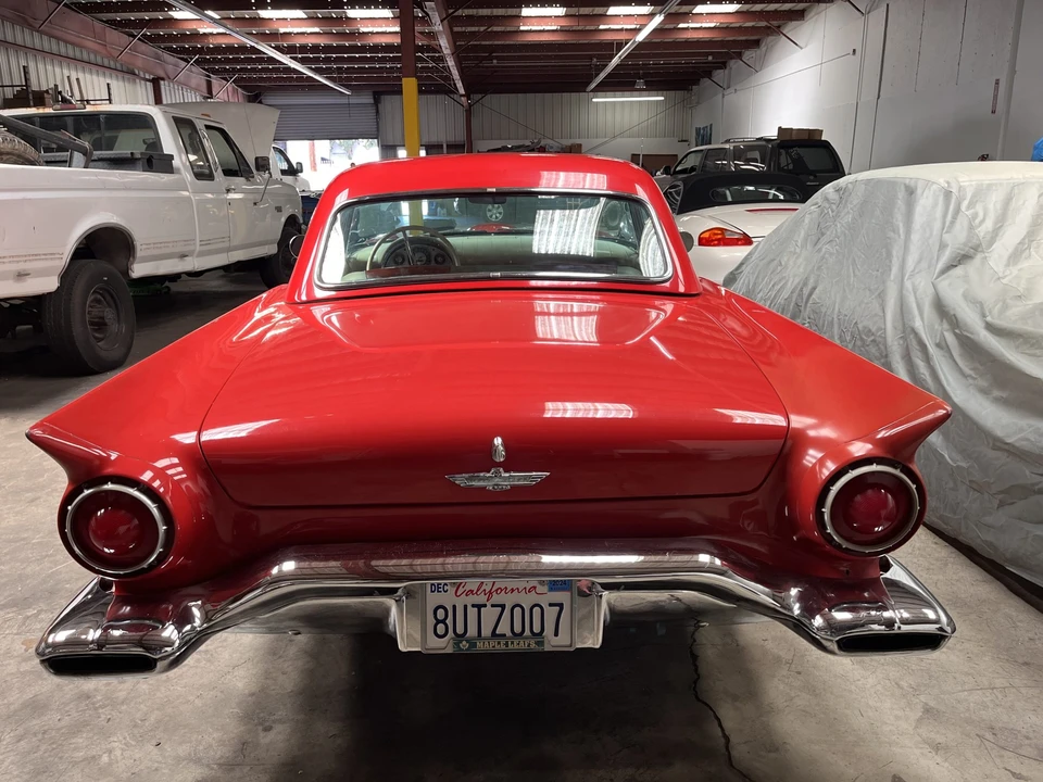 1957 Ford Thunderbird 1st Gen - Image 25 of 31
