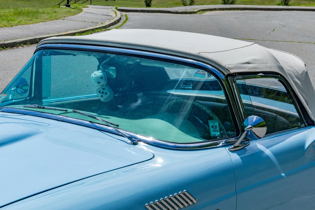 1957 Ford Thunderbird 1st Gen - Image 27 of 31