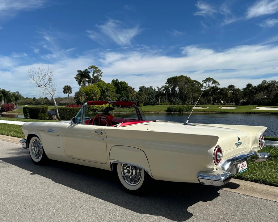 1957 Ford Thunderbird 1st Gen - Image 20 of 31