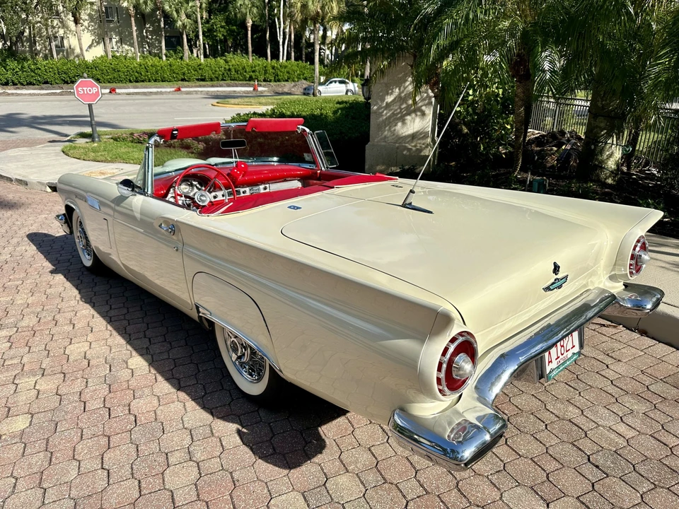 1957 Ford Thunderbird 1st Gen - Image 16 of 31