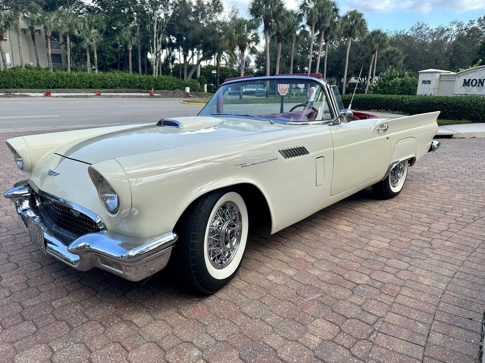 1957 Ford Thunderbird 1st Gen - Image 3 of 31