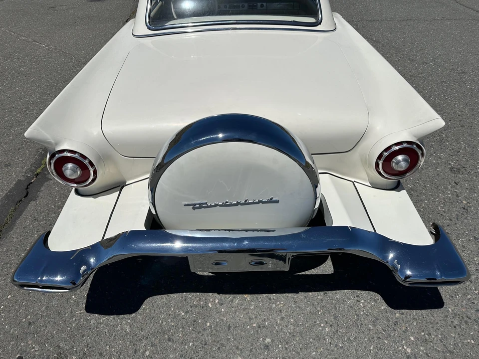 1957 Ford Thunderbird 1st Gen - Image 23 of 31