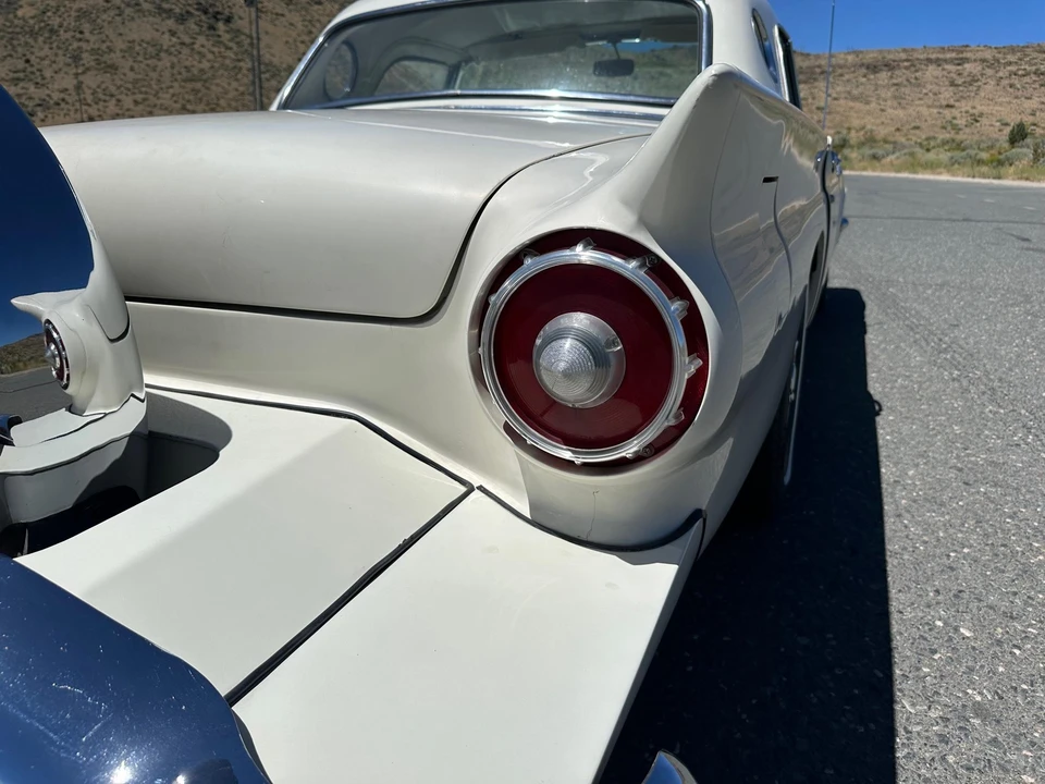 1957 Ford Thunderbird 1st Gen - Image 25 of 31