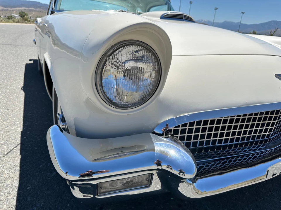 1957 Ford Thunderbird 1st Gen - Image 22 of 31