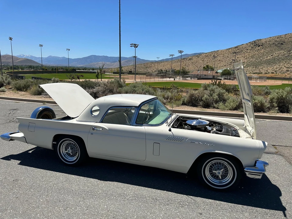 1957 Ford Thunderbird 1st Gen - Image 18 of 31
