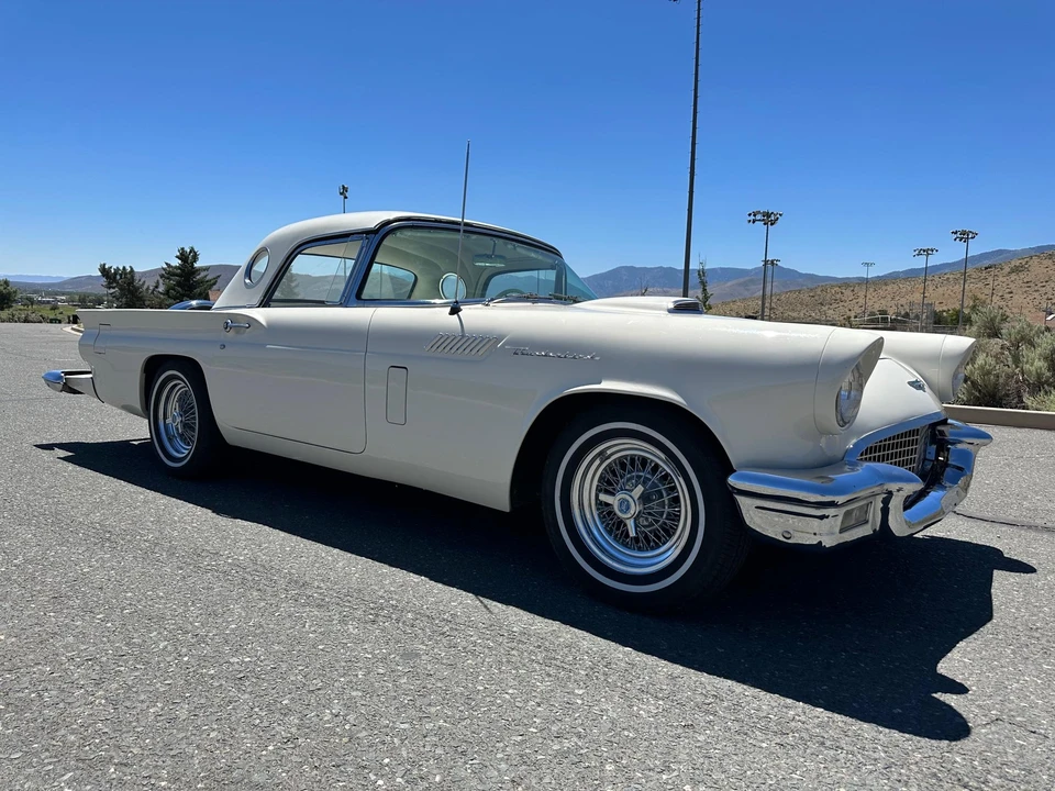 1957 Ford Thunderbird 1st Gen - Image 5 of 31