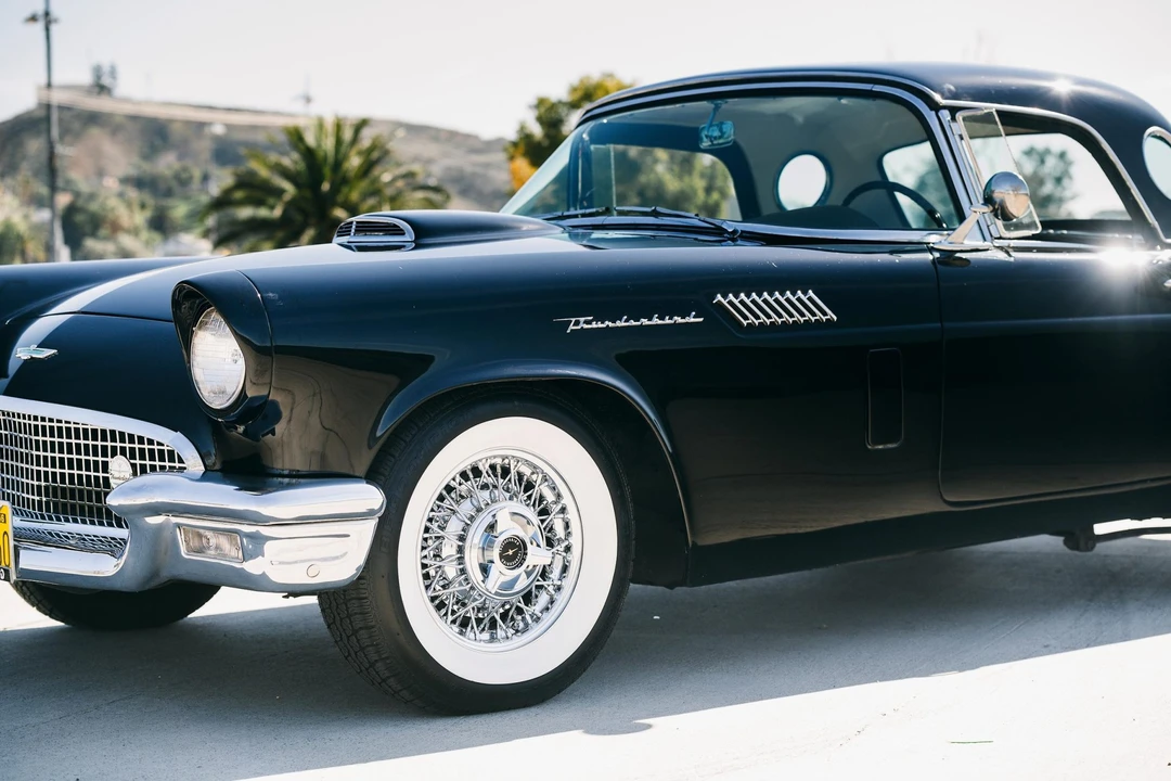1957 Ford Thunderbird 1st Gen - Image 22 of 31