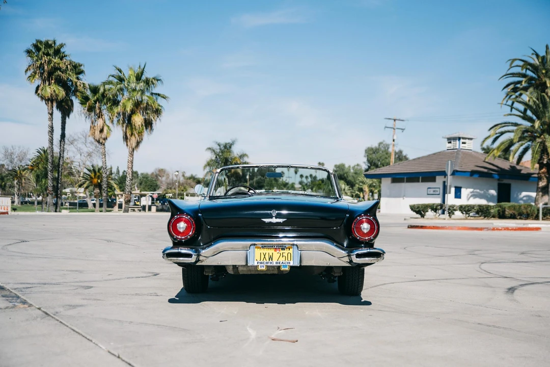 1957 Ford Thunderbird 1st Gen - Image 14 of 31