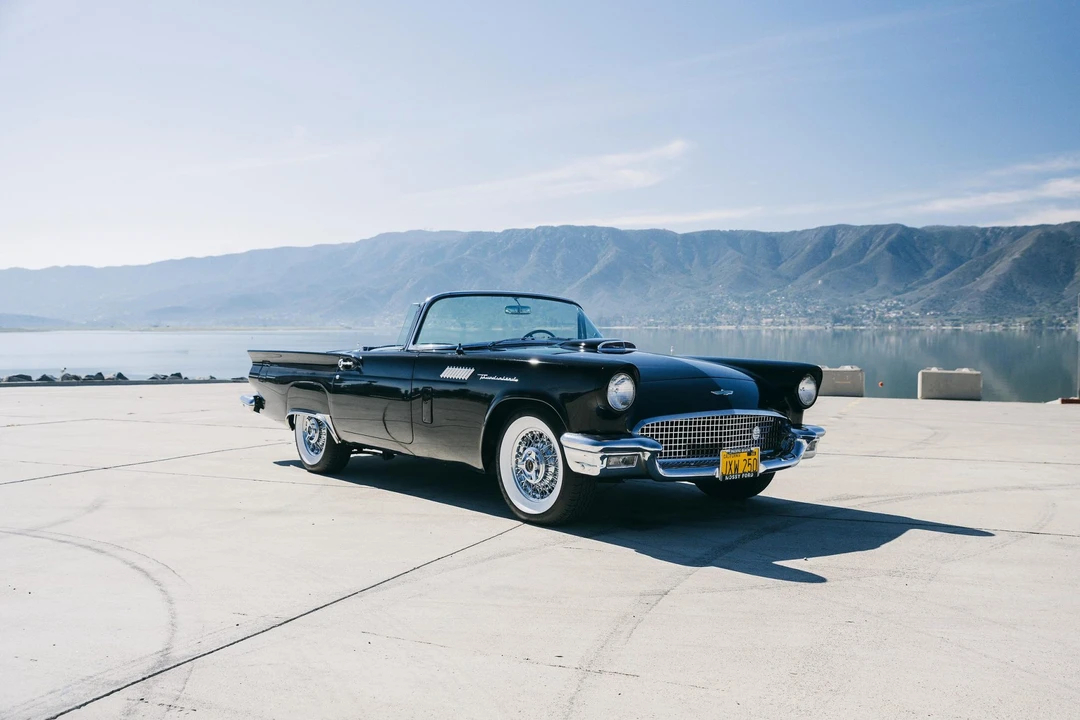 1957 Ford Thunderbird 1st Gen - Image 16 of 31