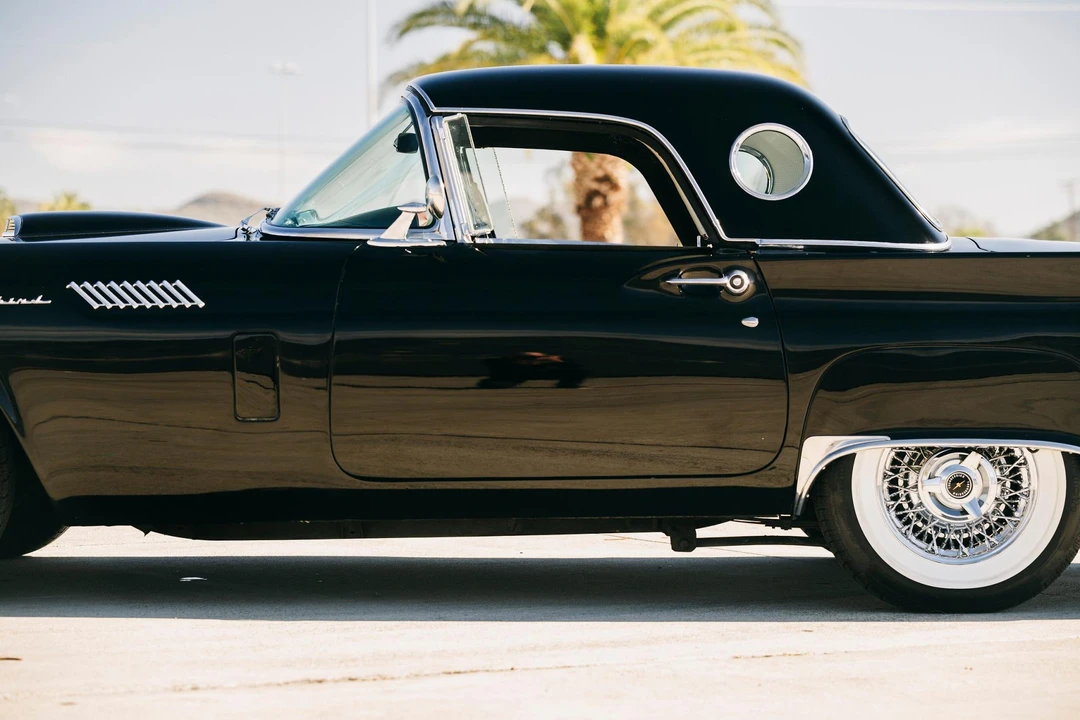 1957 Ford Thunderbird 1st Gen - Image 23 of 31