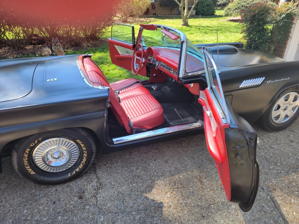 1957 Ford Thunderbird 1st Gen - Image 21 of 31