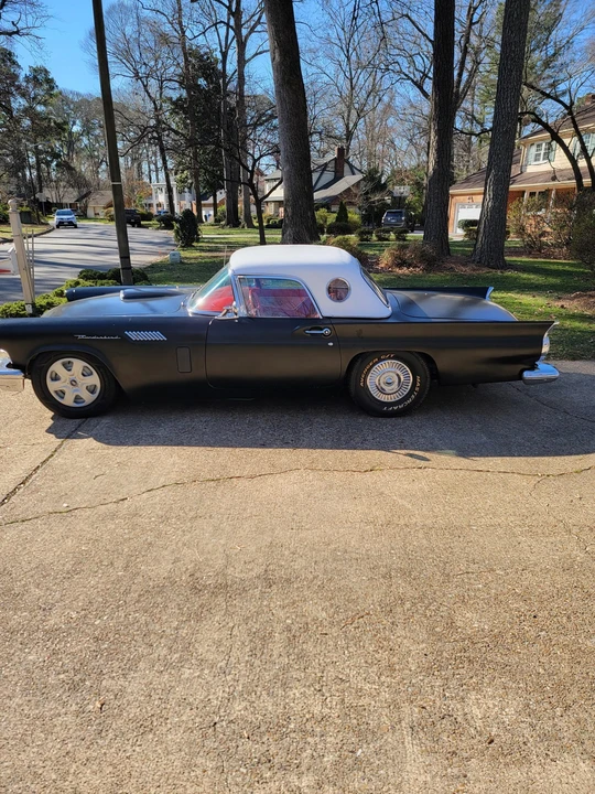 1957 Ford Thunderbird 1st Gen - Image 13 of 31