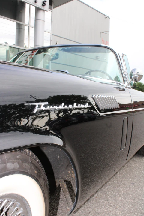 1957 Ford Thunderbird 1st Gen - Image 15 of 31