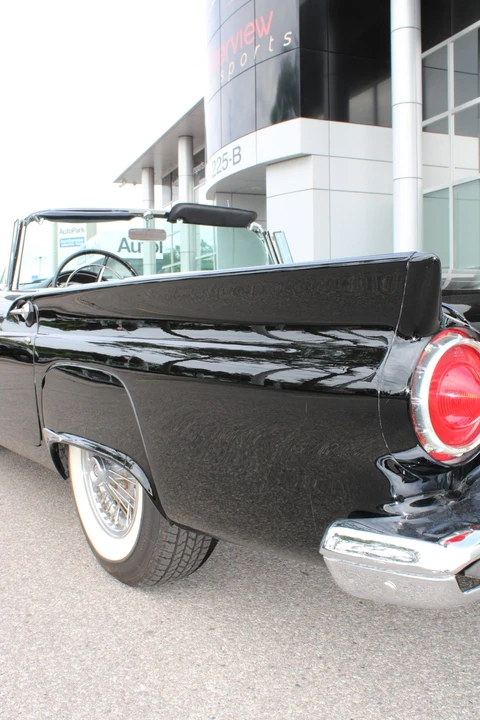 1957 Ford Thunderbird 1st Gen - Image 18 of 31