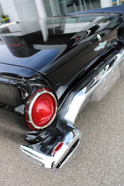 1957 Ford Thunderbird 1st Gen - Image 20 of 31