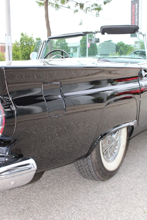 1957 Ford Thunderbird 1st Gen - Image 22 of 31