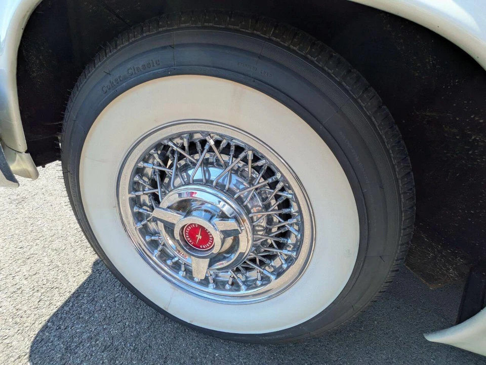 1957 Ford Thunderbird 1st Gen - Image 21 of 24