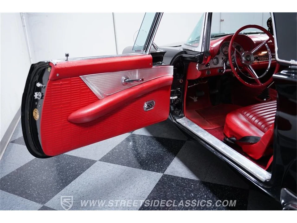 1957 Ford Thunderbird 1st Gen - Image 28 of 31