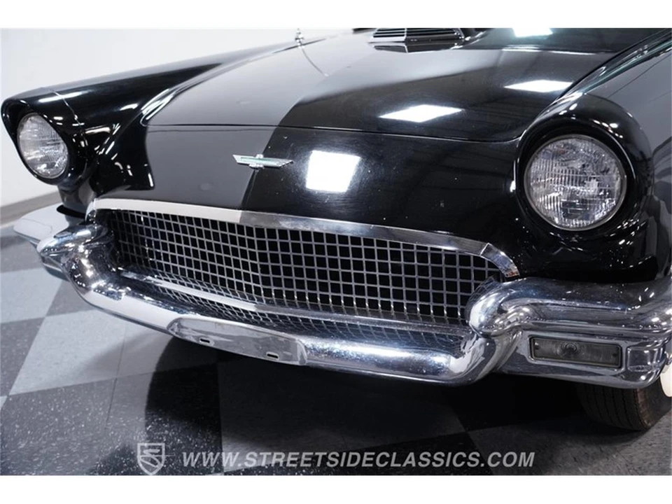 1957 Ford Thunderbird 1st Gen - Image 17 of 31