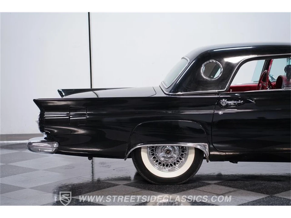 1957 Ford Thunderbird 1st Gen - Image 23 of 31