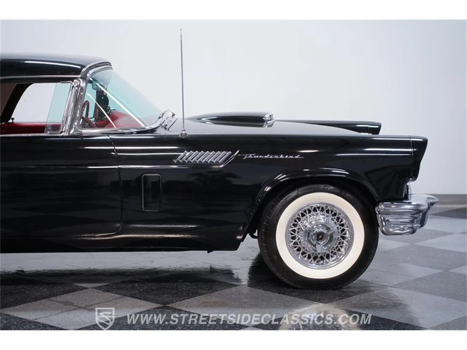 1957 Ford Thunderbird 1st Gen - Image 24 of 31
