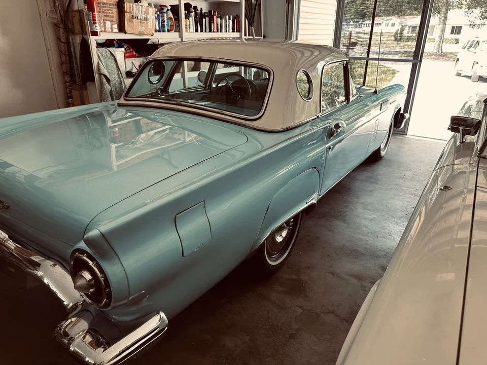 1957 Ford Thunderbird 1st Gen - Image 26 of 31