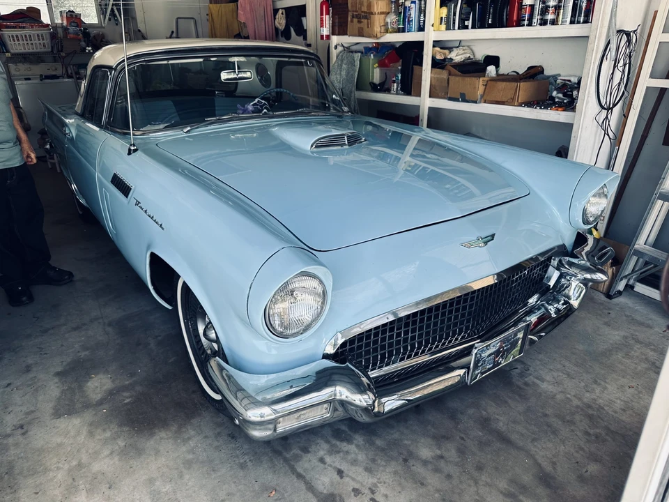 1957 Ford Thunderbird 1st Gen - Image 19 of 31