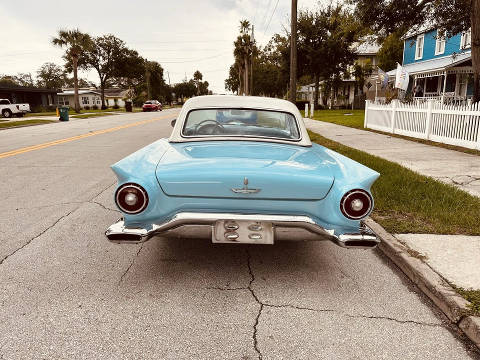 1957 Ford Thunderbird 1st Gen - Image 22 of 31