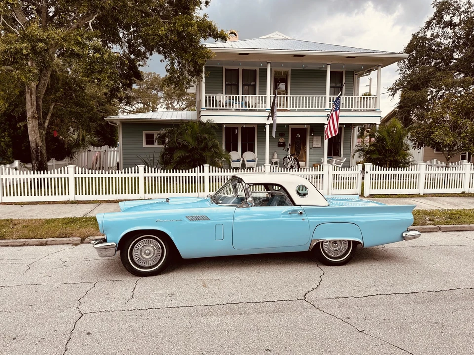 1957 Ford Thunderbird 1st Gen - Image 24 of 31