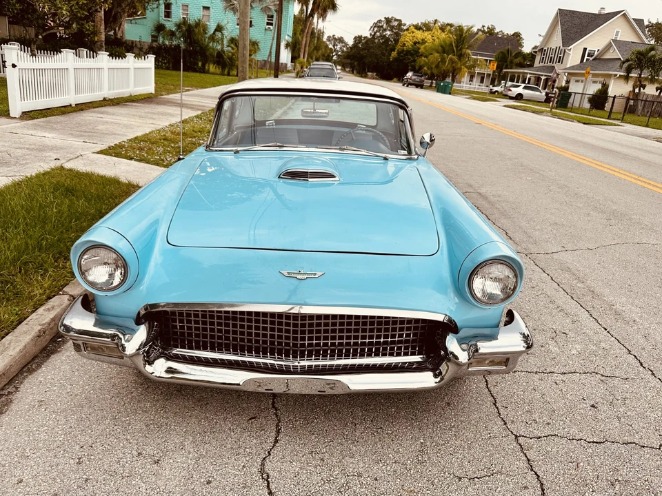 1957 Ford Thunderbird 1st Gen - Image 20 of 31