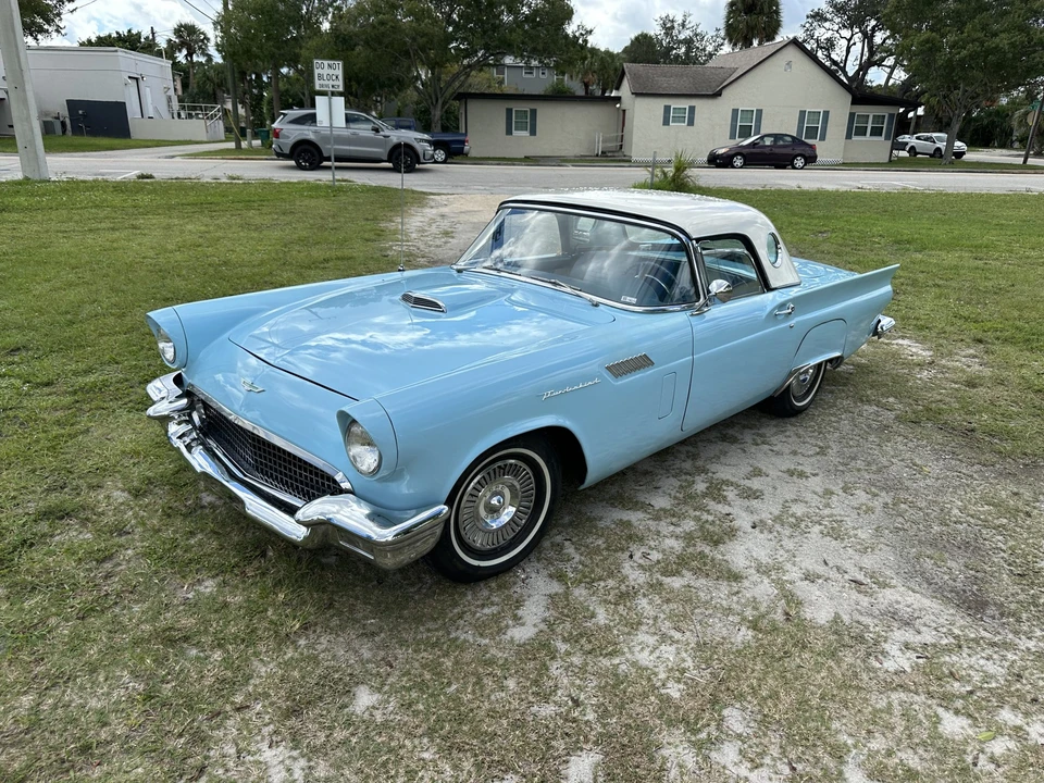 1957 Ford Thunderbird 1st Gen - Image 12 of 31