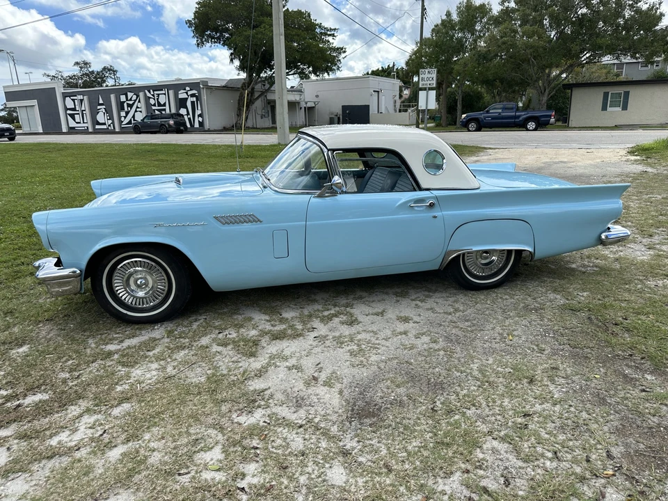 1957 Ford Thunderbird 1st Gen - Image 13 of 31