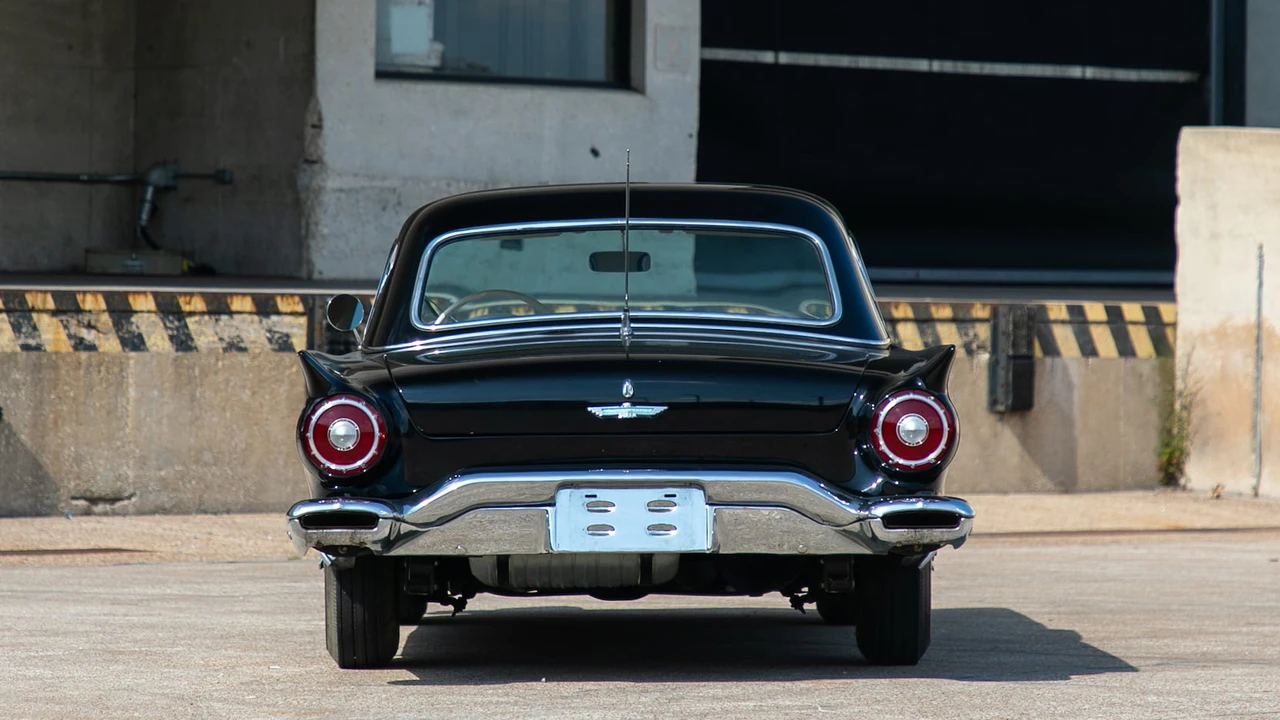 1957 Ford Thunderbird 1st Gen - Image 10 of 15