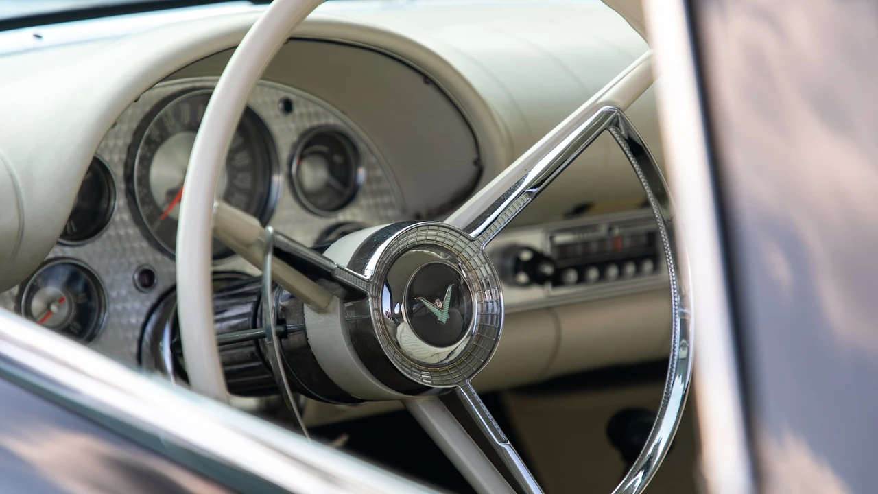 1957 Ford Thunderbird 1st Gen - Image 12 of 15