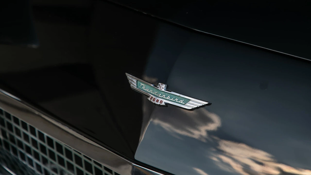 1957 Ford Thunderbird 1st Gen - Image 14 of 15
