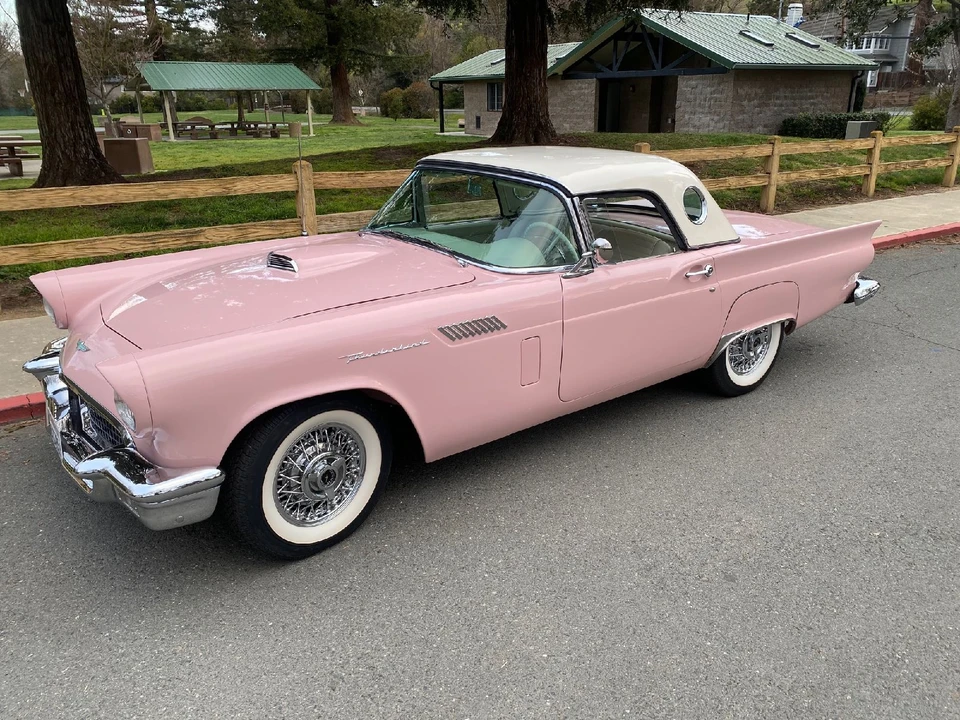1957 Ford Thunderbird 1st Gen - Image 9 of 31