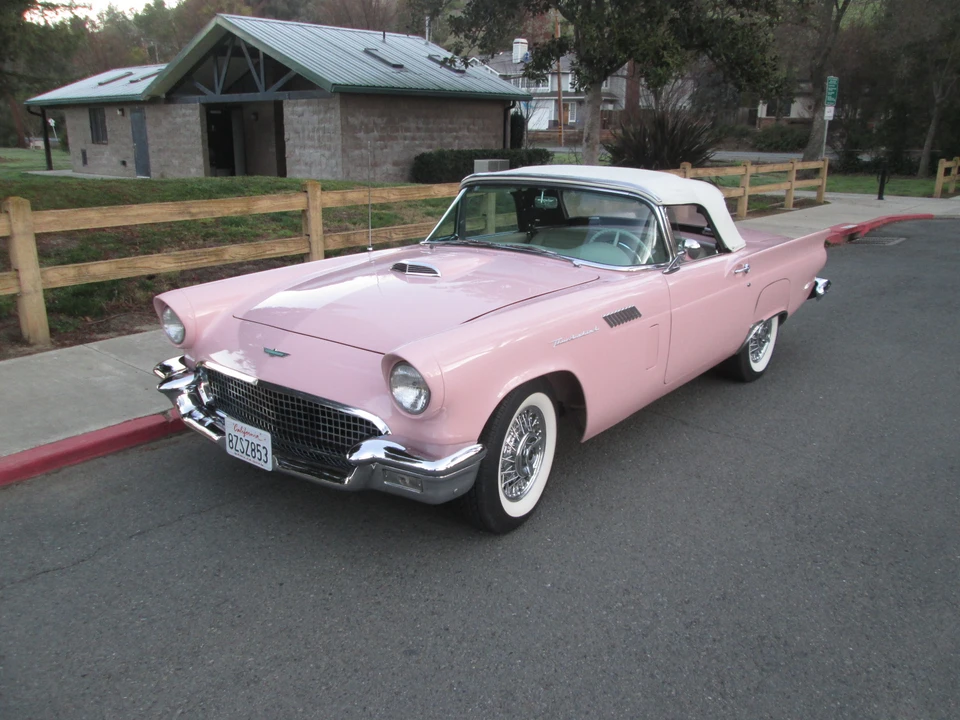 1957 Ford Thunderbird 1st Gen - Image 20 of 31