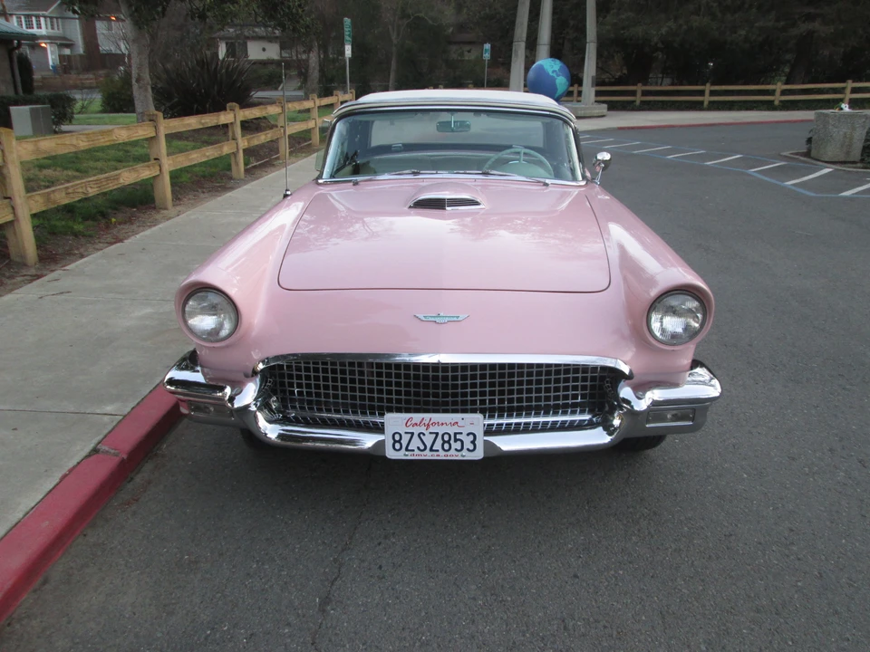 1957 Ford Thunderbird 1st Gen - Image 27 of 31