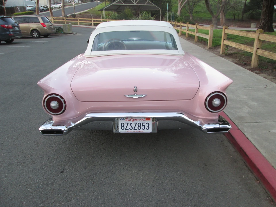 1957 Ford Thunderbird 1st Gen - Image 25 of 31
