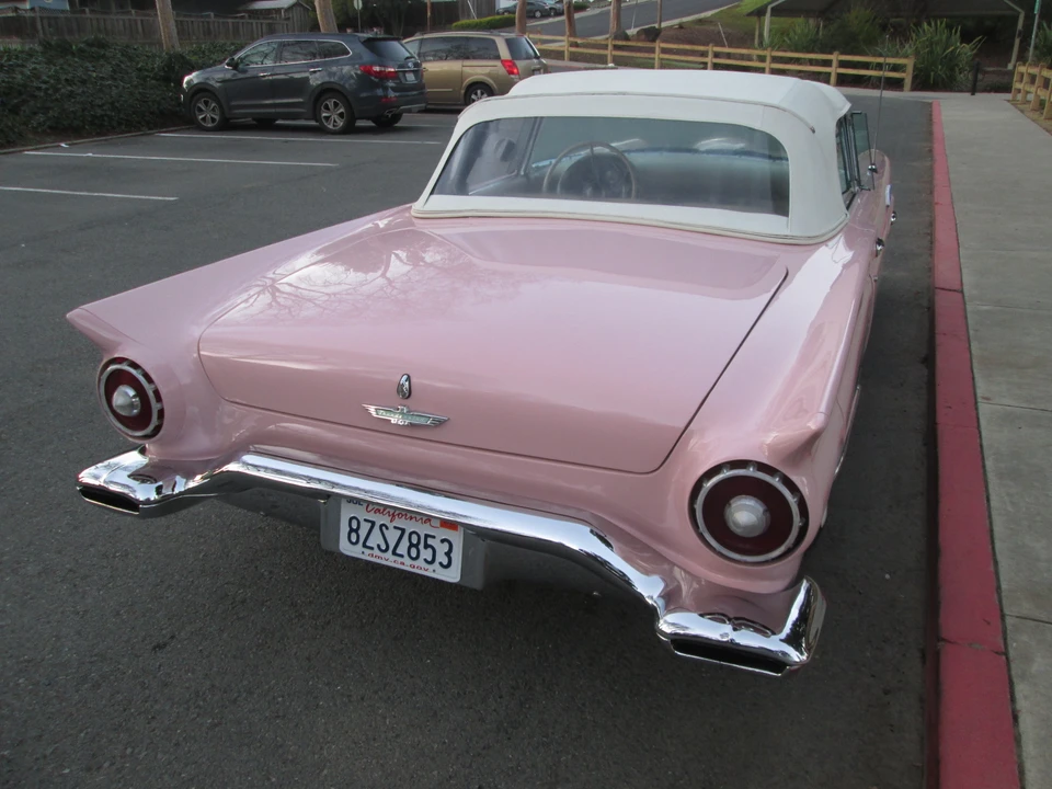 1957 Ford Thunderbird 1st Gen - Image 26 of 31
