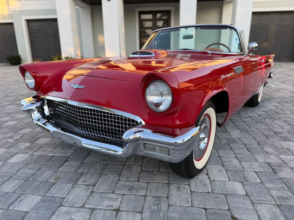 1957 Ford Thunderbird 1st Gen - Image 28 of 31